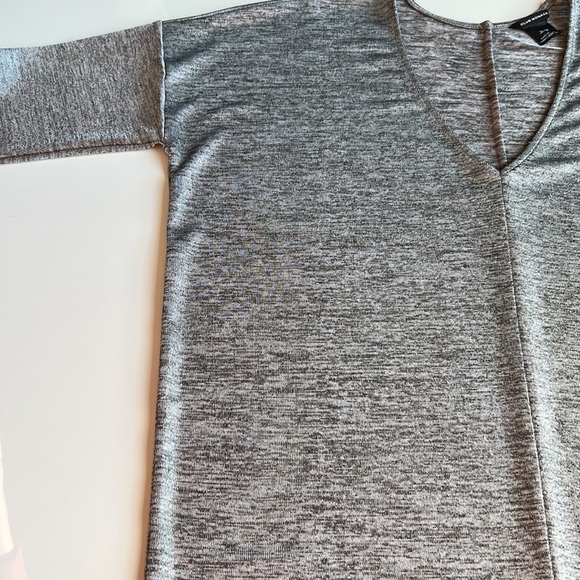 Club Monaco V-Neck Silver top - Picture 2 of 8